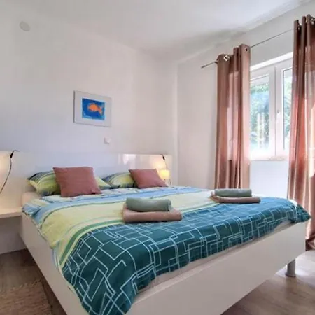 Apartment Melone 1 By Guide