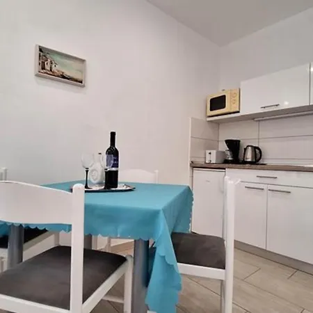 Apartment Melone 1 By Guide